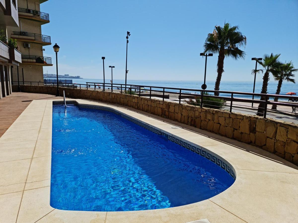 פואנגירולה Paradise Suites Buenavista Beach מראה חיצוני תמונה